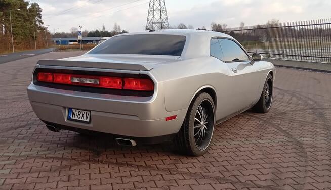 Dodge Challenger 5.7 V8 Hemi R/T Plus. Alu 22 cale. Kaliforn