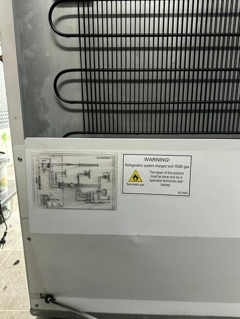 SZAFA CHŁODNICZA PRZESZKLONA Metalfrio