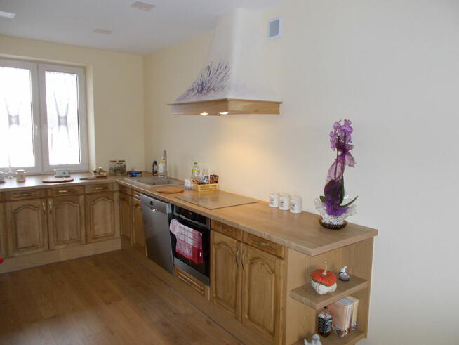 Okap kuchenny rustykalny na wymiar malowany drewniany