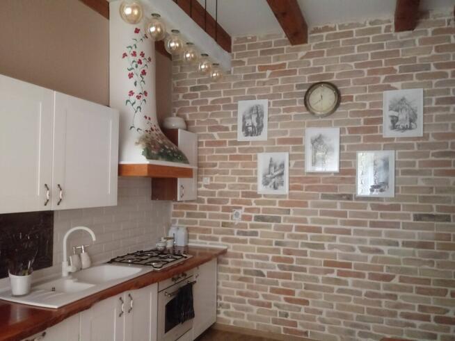 Okap kuchenny rustykalny na wymiar malowany drewniany