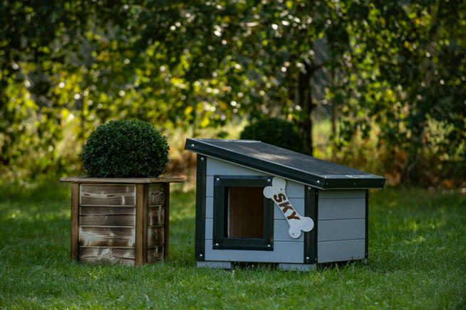 Buda dla psa do kojca/hodowli/schroniska wzmacniana