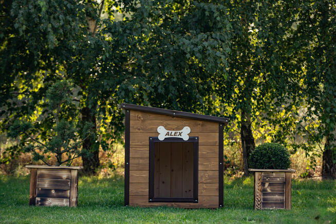 Buda dla psa do kojca/hodowli/schroniska wzmacniana