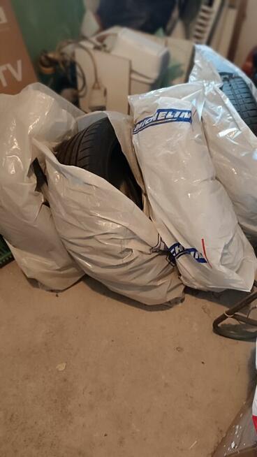 Komplet opon zimowych Kleber 215/75R/16c