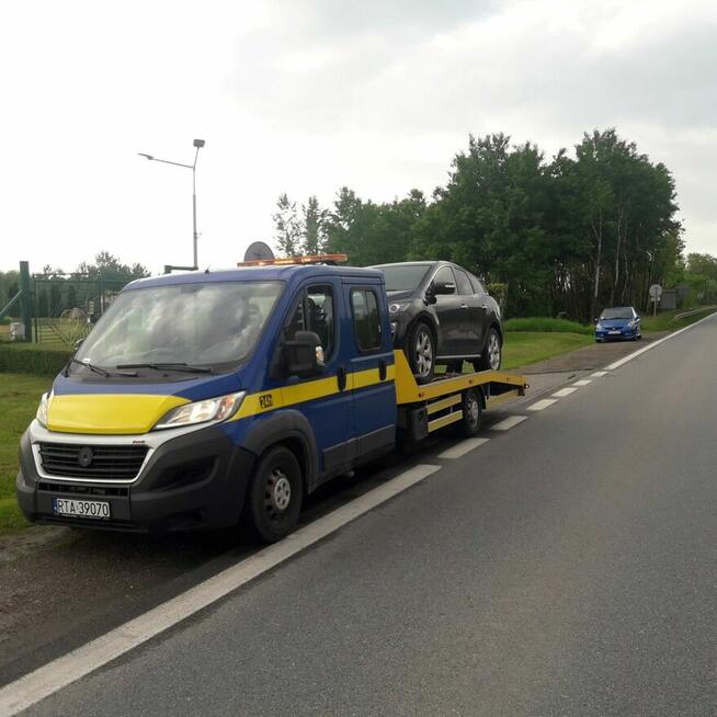 Auto laweta holowanie Pomoc Drogowa Bus podkarpackie Tarno