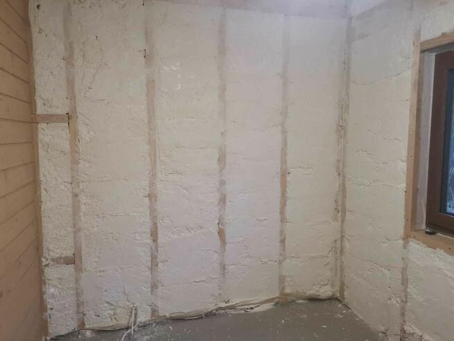 Izolacje natryskowe pianą PUR