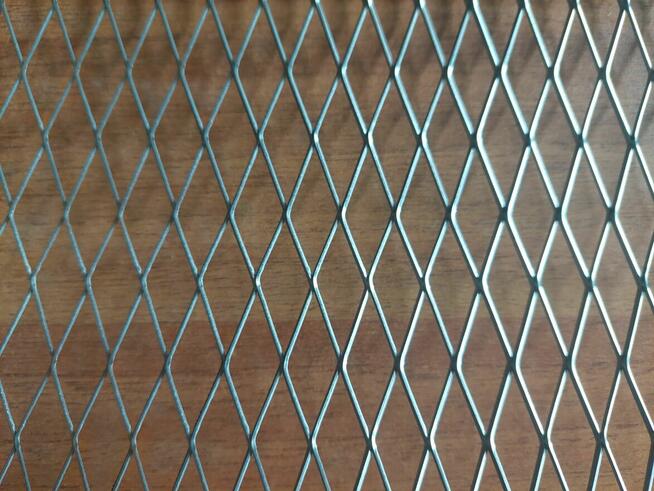 Maszyna do produkcji siatki cięto-ciągnionej