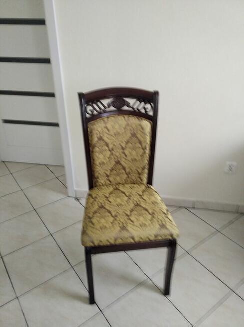 sprzedam krzesło tapicerowane stylowe.