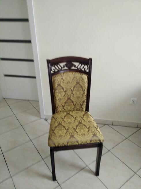 sprzedam krzesło tapicerowane stylowe.