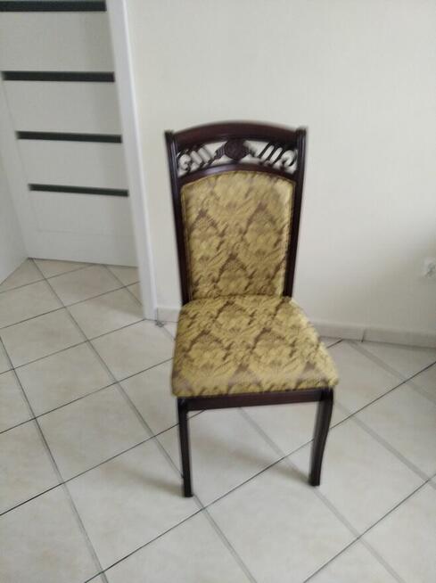 sprzedam krzesło tapicerowane stylowe.