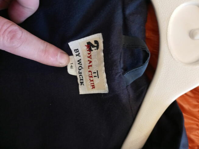 Kurtka wiatrówka na 146 cm