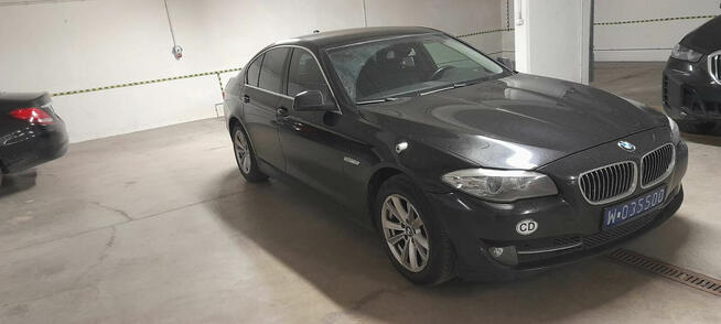 BMW 5201 Ambasady Pakistanu w Warszawie Samochod Osobowy