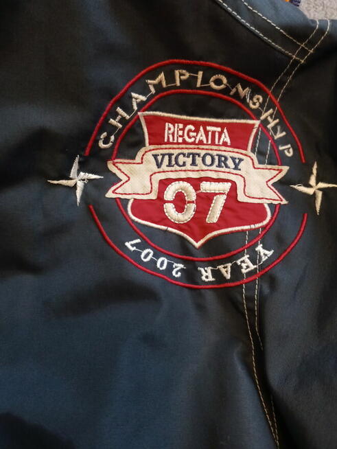 Kurtka wiatrówka na 146 cm