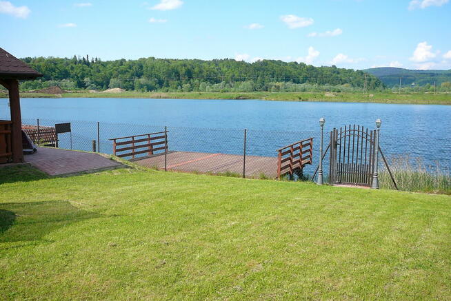 Klimatyzowany domek ze stawem dla 9 osób - Bieszczady
