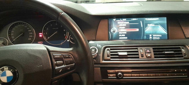 BMW 5201 Ambasady Pakistanu w Warszawie Samochod Osobowy