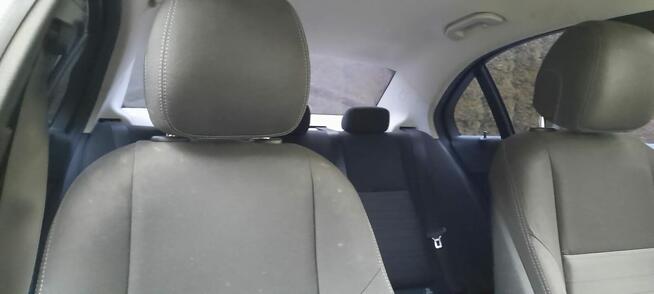 Mercedes-Benz C-180 Ambasady Pakistanu Samochod osobowy