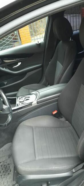 Mercedes-Benz C-180 Ambasady Pakistanu Samochod osobowy