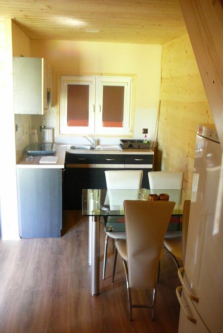 Klimatyzowany domek ze stawem dla 9 osób - Bieszczady