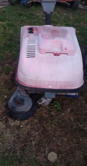 Sprzedam dwie zamiatarki