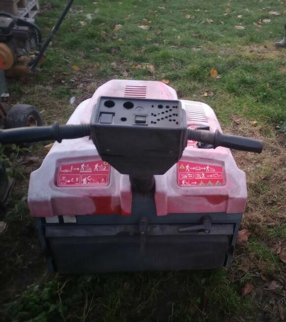 Sprzedam dwie zamiatarki