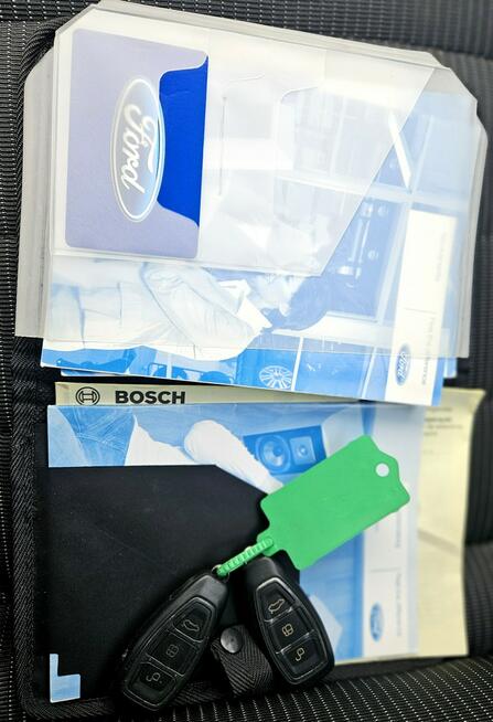 Ford Mondeo HTB 2.0i Titanium Oryg.157tys.kmRata700ZŁ