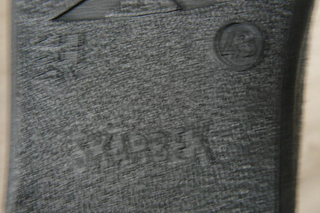 Nieuzywane ocieplane kapcie dla starszej osoby, rozm.43