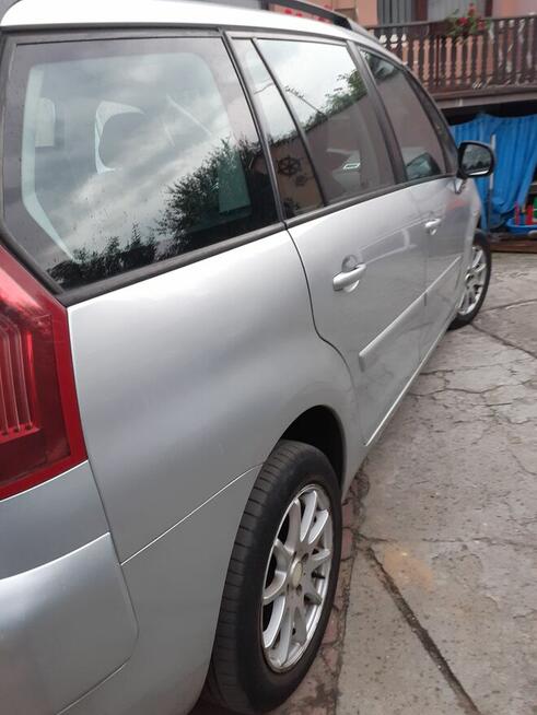 Sprzedam samochód osobowy