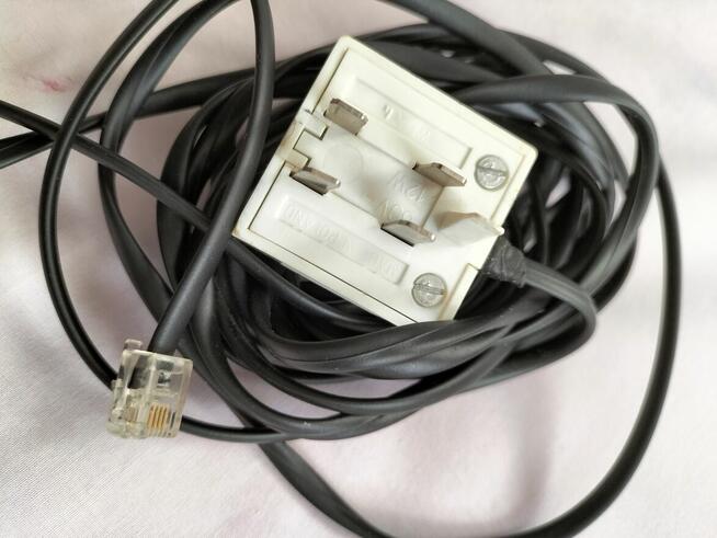 Sprzedam gniazdko do telefonu stacjonarn. z przewodem - NOWE