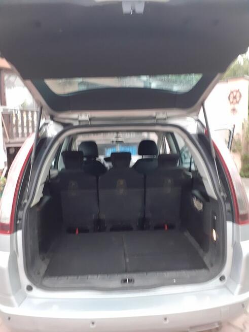 Sprzedam samochód osobowy