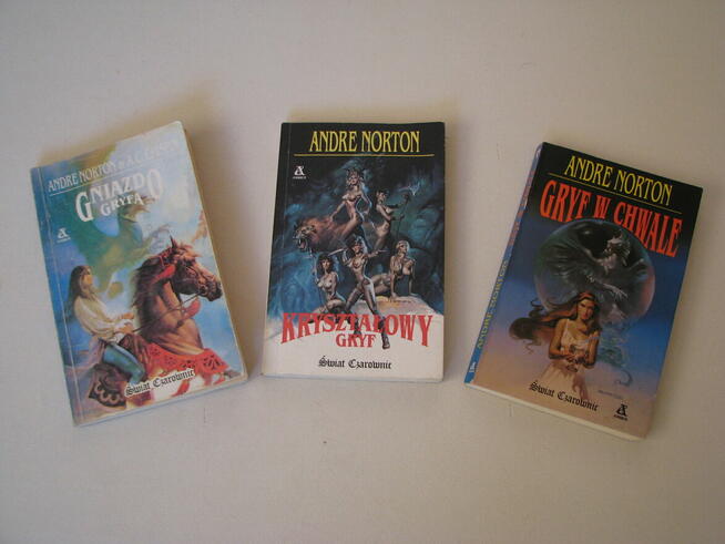 Andre Norton Kryształowy Gryf, Gryf w chwale, Gniazdo Gryfa