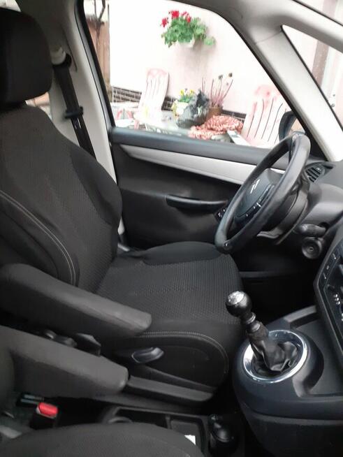 Sprzedam samochód osobowy