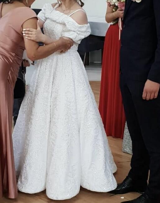 Suknia ślubna księżniczka