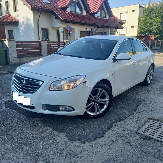 Insignia 2,0 CDTI sedan, skóry, navi, tempomat - biała - ZADBA