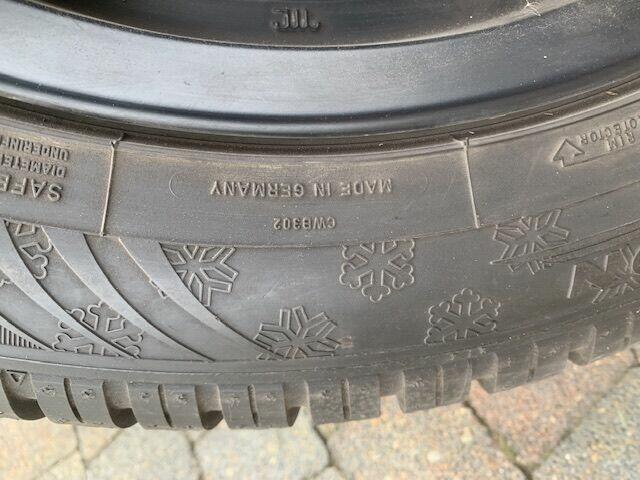 Sprzedam opony zimowe na alufelgach do mercedesa