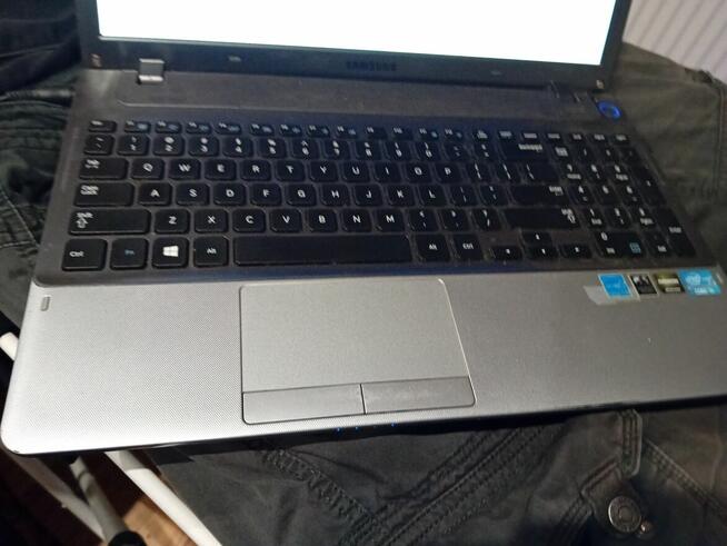 Laptop samsung np350v5c - biały ekran