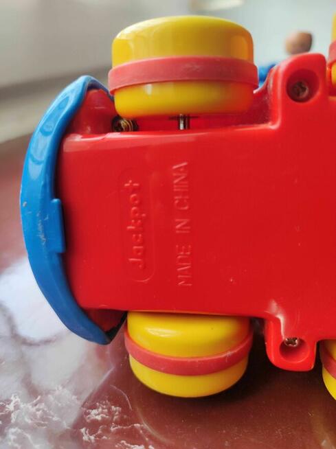 Pociąg jackpot lokomotywa + 2 wagoniki łączone zabawka