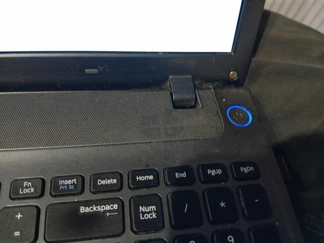 Laptop samsung np350v5c - biały ekran