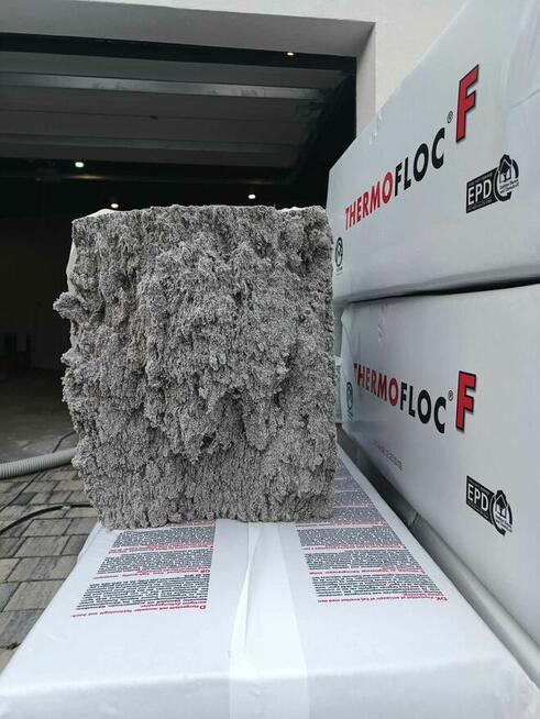 Celuloza, wdmuchiwanie ocieplenia, naprawa izolacji