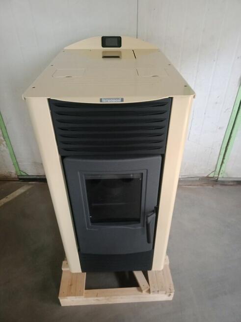 TOBY - H24, kominek na pellet z funkcją c.o. kremowy