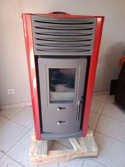 HELENA AQUA 10 Kw kominek na pellet z funkcją c.o. czerwony