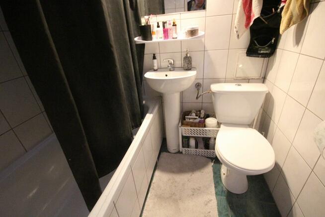 2pok 50m ok. Galerii Dominikańskiej BALKON/PIWNICA (Wrocław)