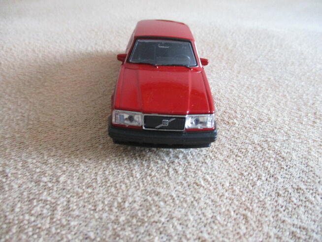 Historyczny szwedzkie Volvo 240 GL.