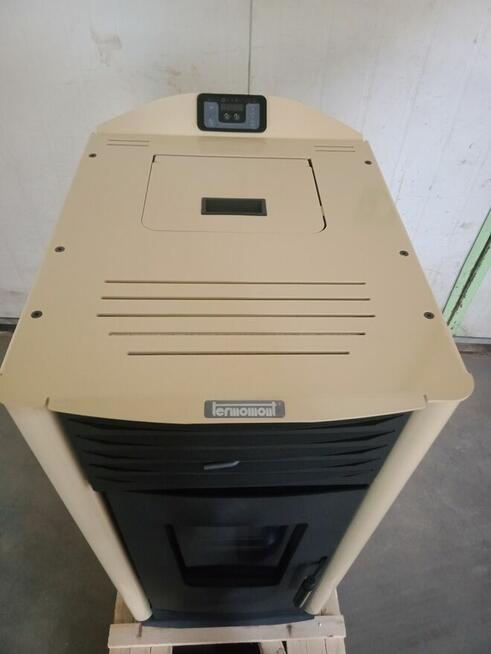 HELENA piec kominkowy, kominek na pellet 12 kW. - krem