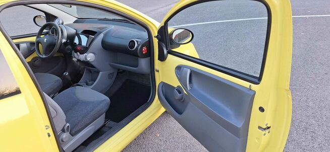 Sprzedam Pięknego Peugeota 107 benzyna 1,0 Klima.