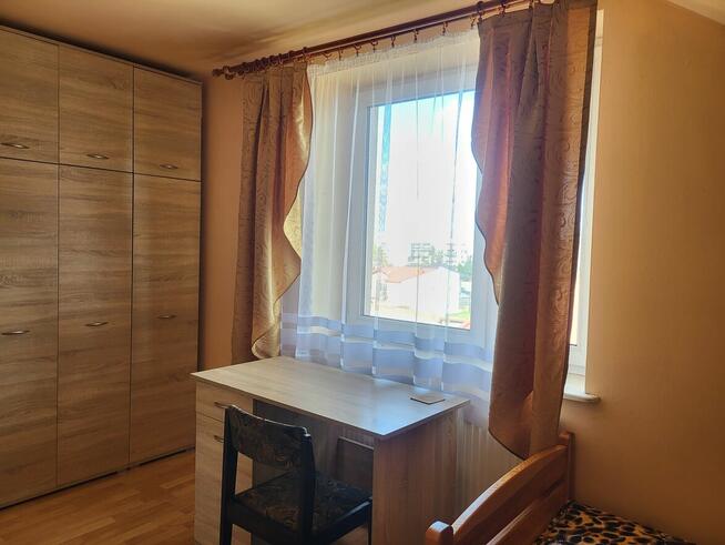 Pokoje dla studentów i uczniów szkół średnich, pracujących