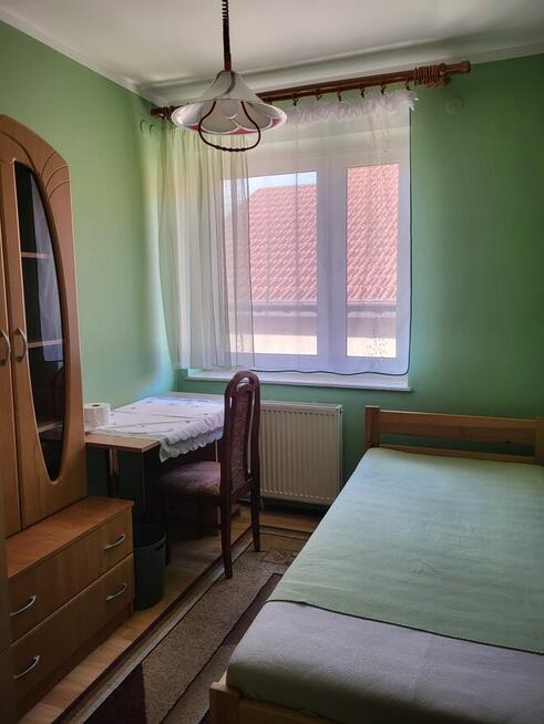 Pokoje dla studentów i uczniów szkół średnich, pracujących