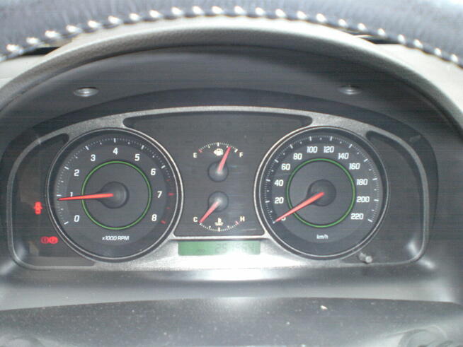 Chevrolet Captiva 2010 r. 2.4cm.