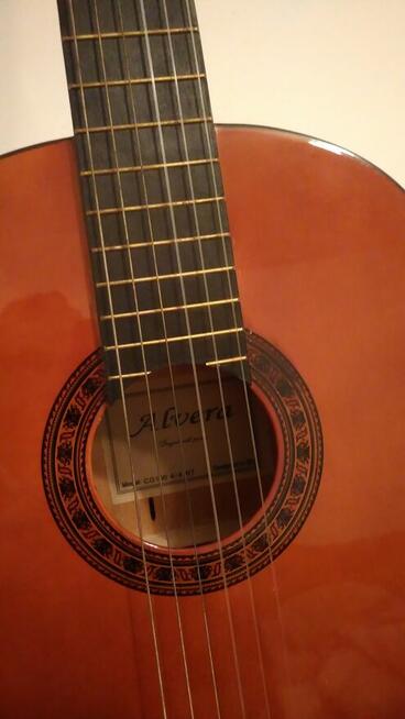 sprzedam nową klasyczna Gitara ALVERA Model CG 100 4/4 NT