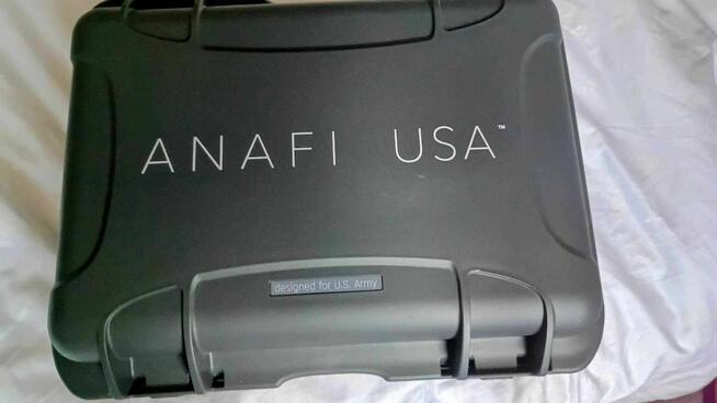 Parrot ANAFI USA GOV Dron z termowizją i dalmierzem 6 bateri