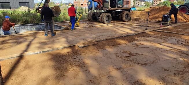 sprzedam działkę budowlaną z lasem