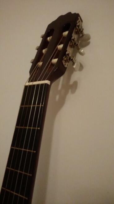 sprzedam nową klasyczna Gitara ALVERA Model CG 100 4/4 NT